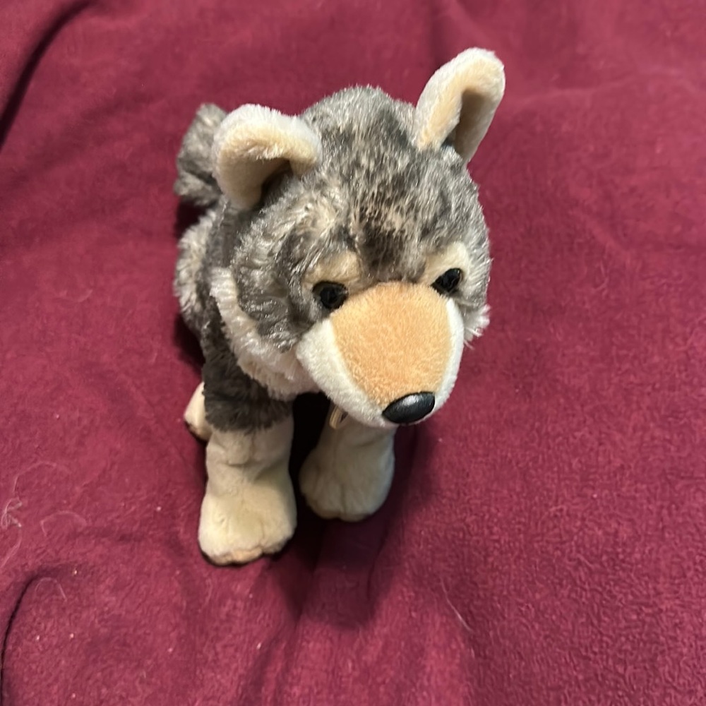 Wild republic wolf stuffed plushie soft dog